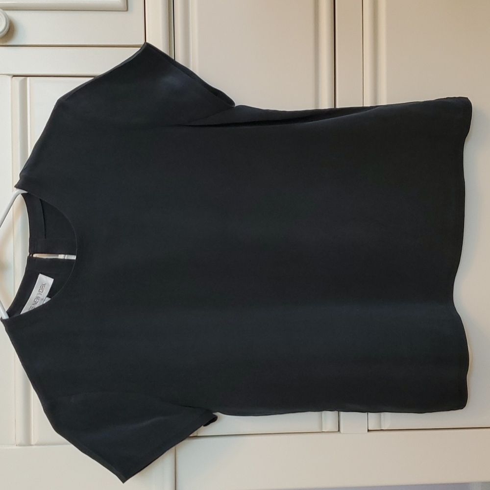 Silk top, size 4, Jones New York